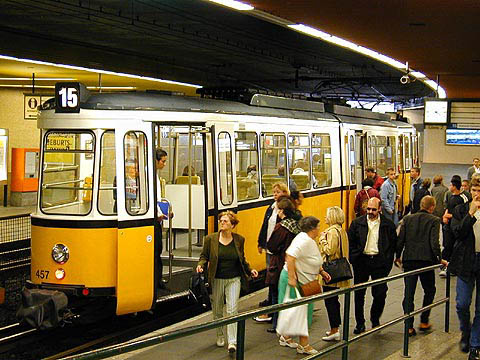 P9044064