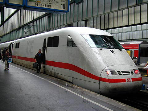P9044069
