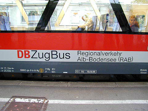 P9044074
