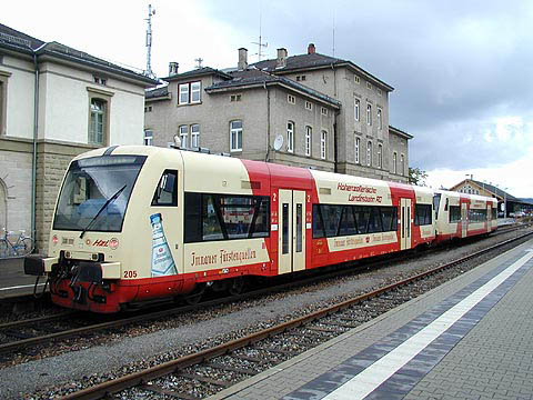 P9054111