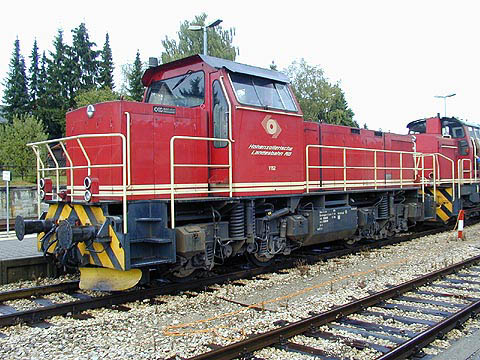 P9054151