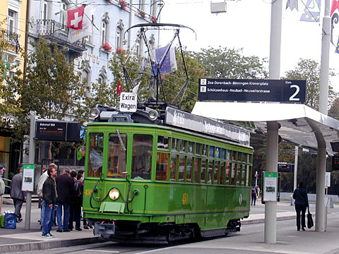 P9037912