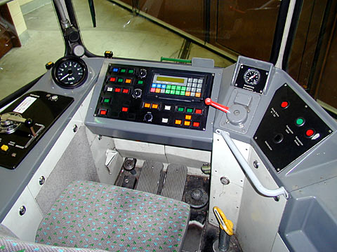 P9037933