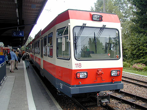 P9037949
