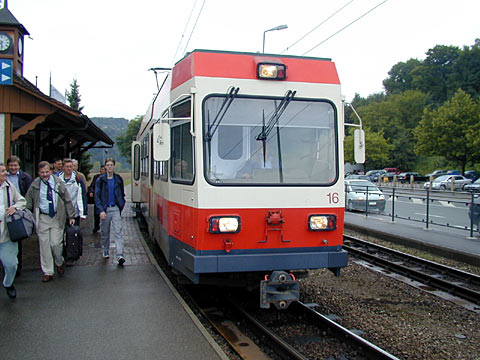 P9037950