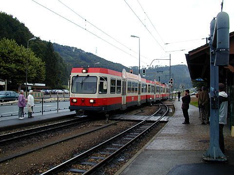 P9037952