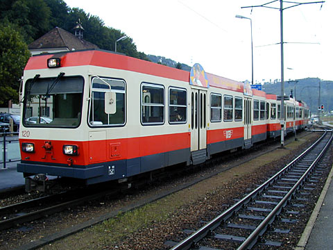 P9037953