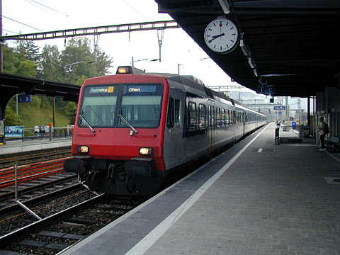 P9047972