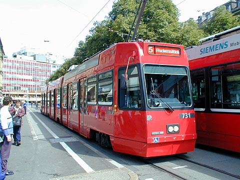 P9047974