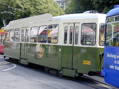 P9047978