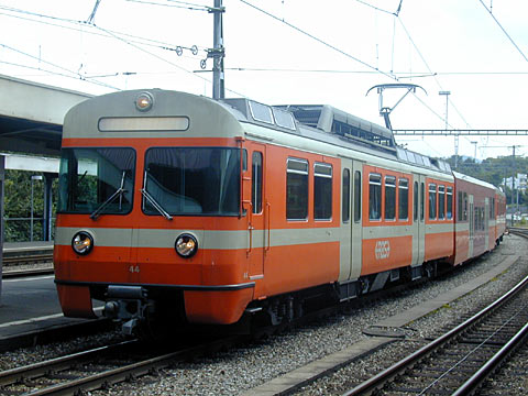 P9047987