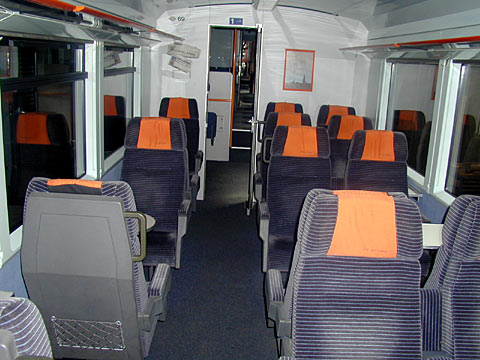 P9047993