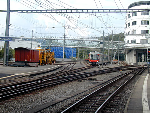 P9048005