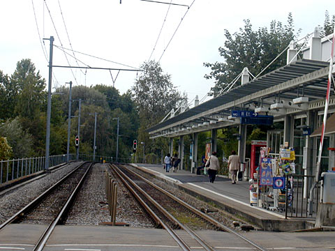 P9048010