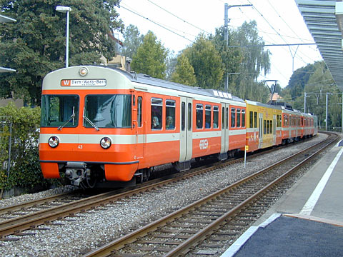 P9048011