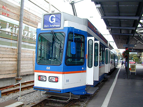 P9048021