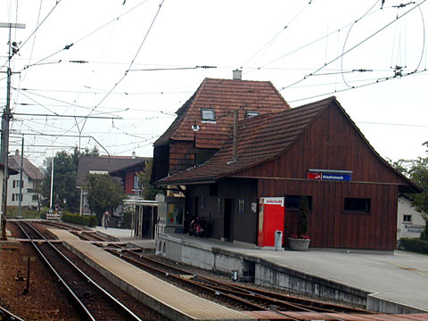 P9058055