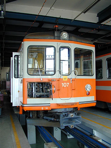 P9058068