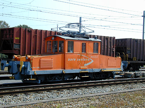 P9058073