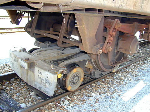 P9058082