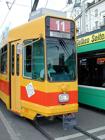 P9058106