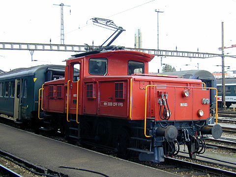 P9058110