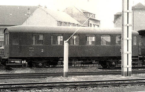 CFL 3271 B2