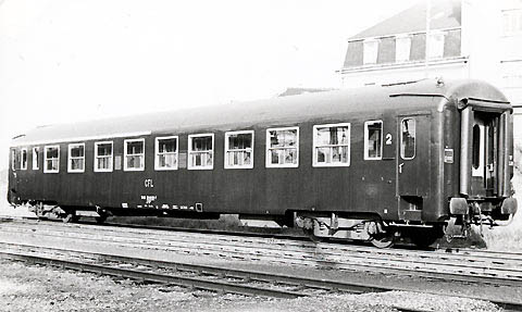 CFL 51 82 39-80 123-7 De Dietrich 67